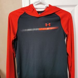 Boys Under Armour long sleeved top